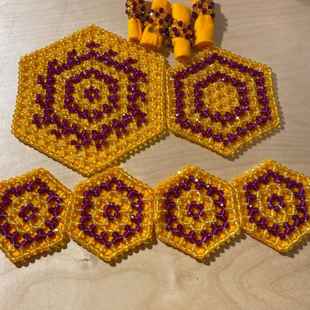 Handcrafted Bead Table Setting (LE) - Picture 15 of 16